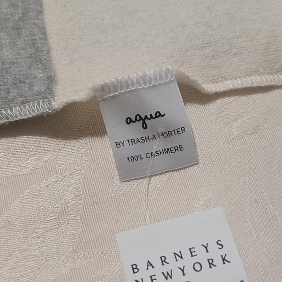 NWT, Cashmere Baby or Travel Blanket by trash-a-porter from Barneys NY - Picture 9 of 16